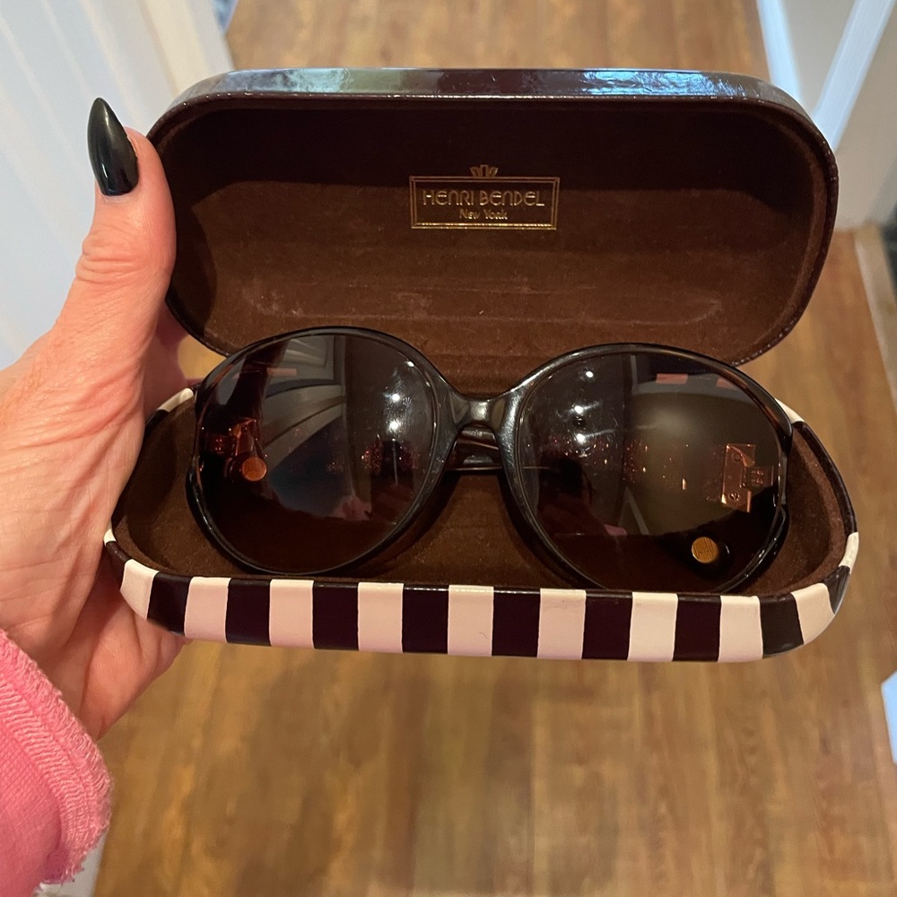 Henri Bendel sunglasses